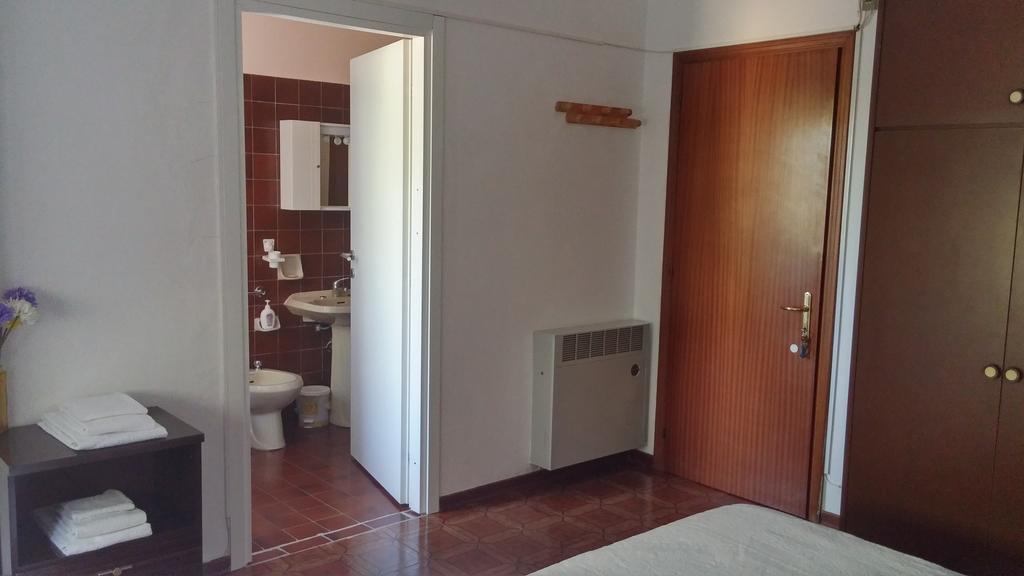 Accogliente E Ospitale B&B Перуджа Стая снимка